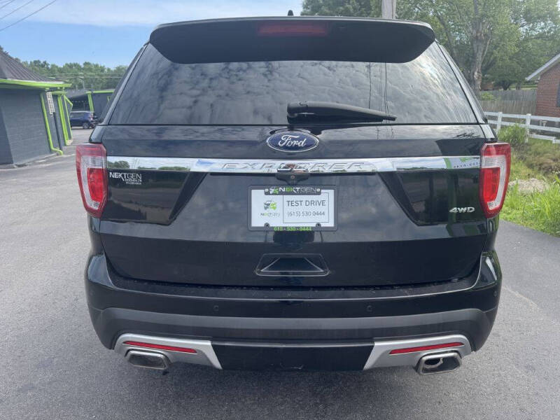 2016 Ford Explorer