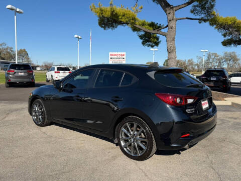 2018 Mazda MAZDA3 Touring