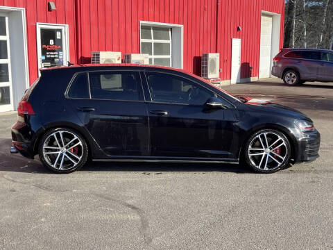 2017 Volkswagen Golf GTI Sport