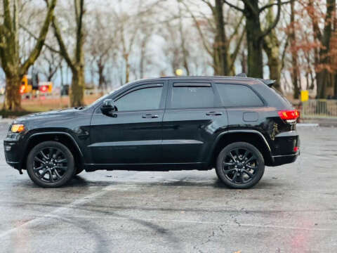 2017 Jeep Grand Cherokee Altitude