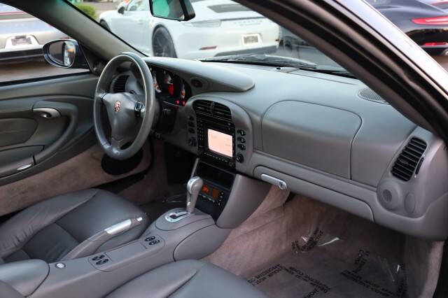 2004 Porsche 911 Carrera 4S