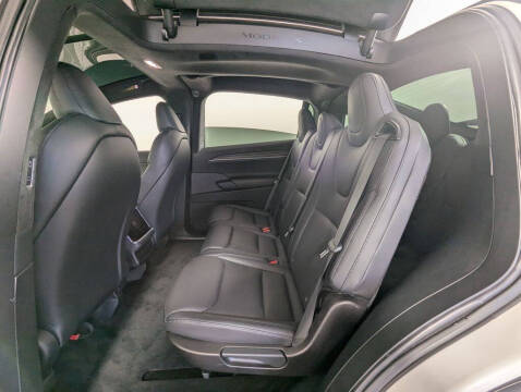 2023 Tesla Model X Standard Range