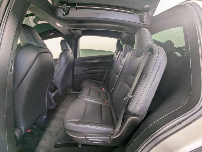 2023 Tesla Model X Standard Range