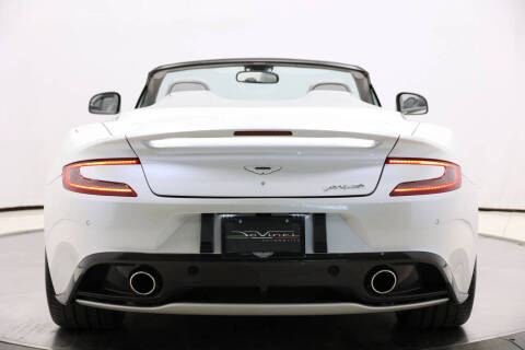 2014 Aston Martin Vanquish Volante