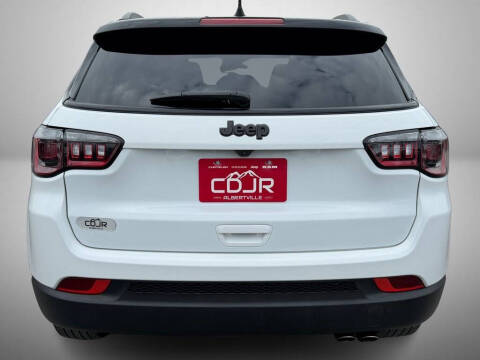 2022 Jeep Compass Altitude