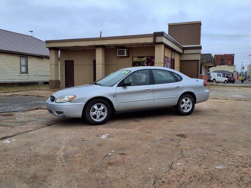2004 Ford Taurus SES