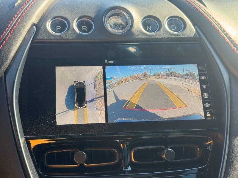 2021 Aston Martin DBX