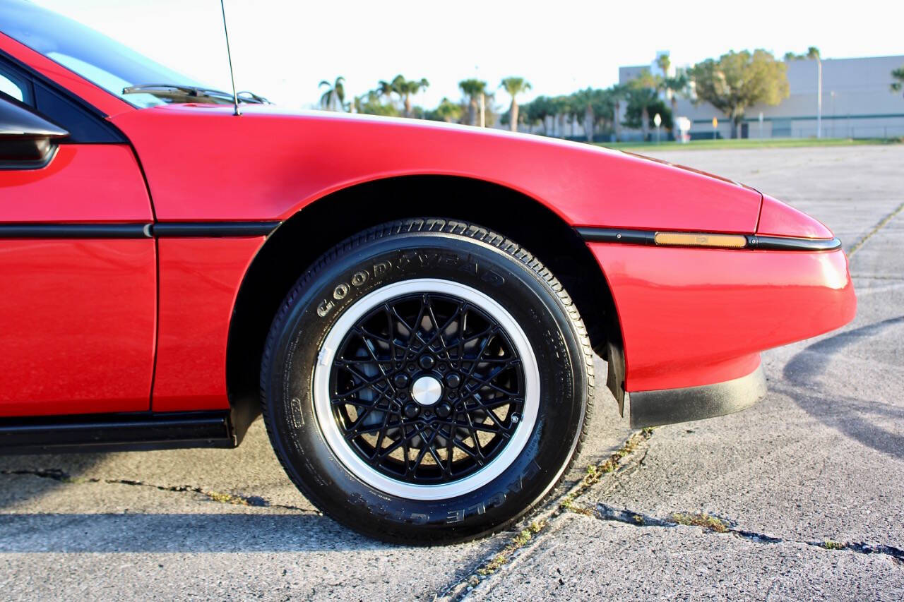1988 Pontiac Fiero 53