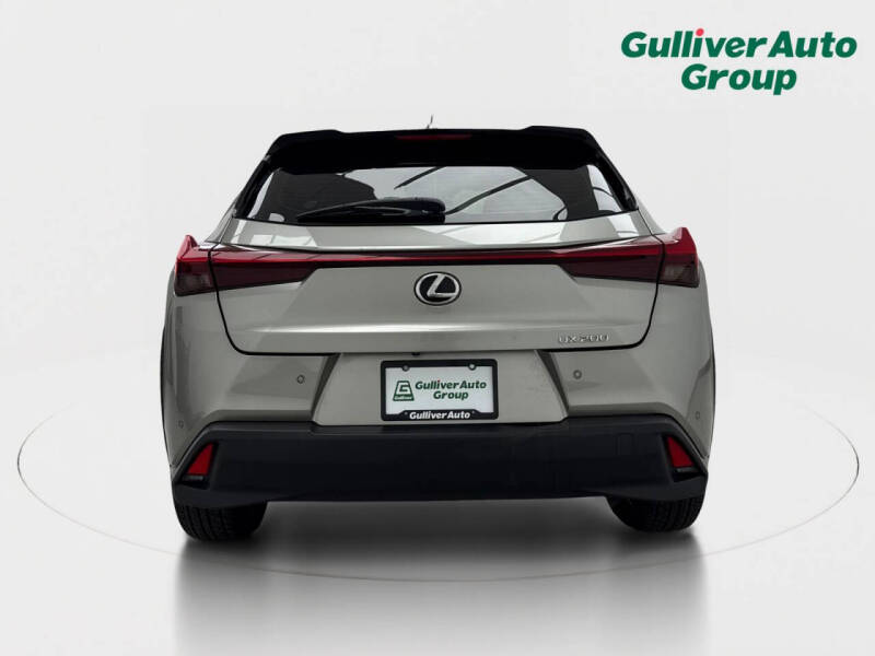 2021 Lexus UX 200