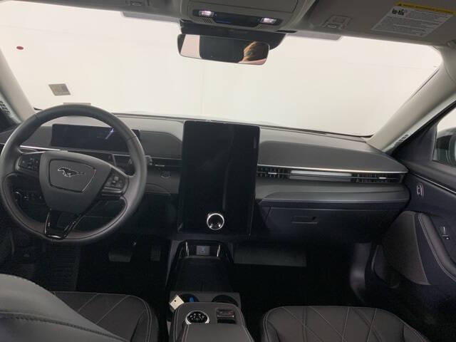 2024 Ford Mustang Mach-E Select