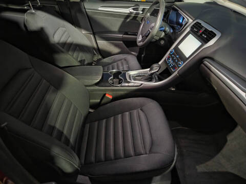 2016 Ford Fusion Hybrid SE