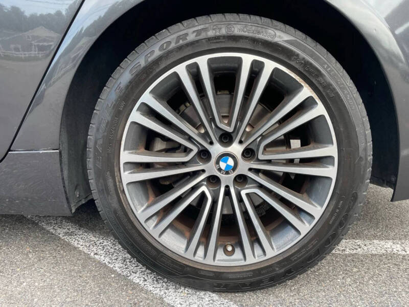 2017 BMW 5 Series 530i