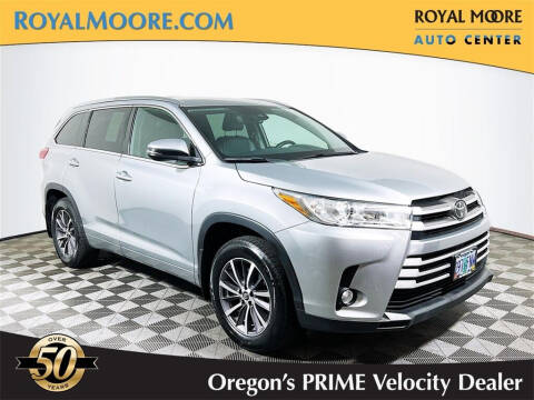 2018 Toyota Highlander for sale at Royal Moore Custom Finance in Hillsboro OR