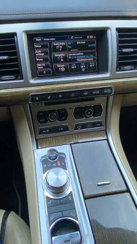 2015 Jaguar XF 5.0 Supercharged