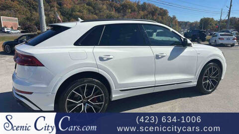 2022 Audi Q8 quattro Premium Plus 55 TFSI