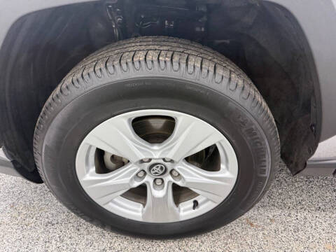 2020 Toyota RAV4 Hybrid XLE