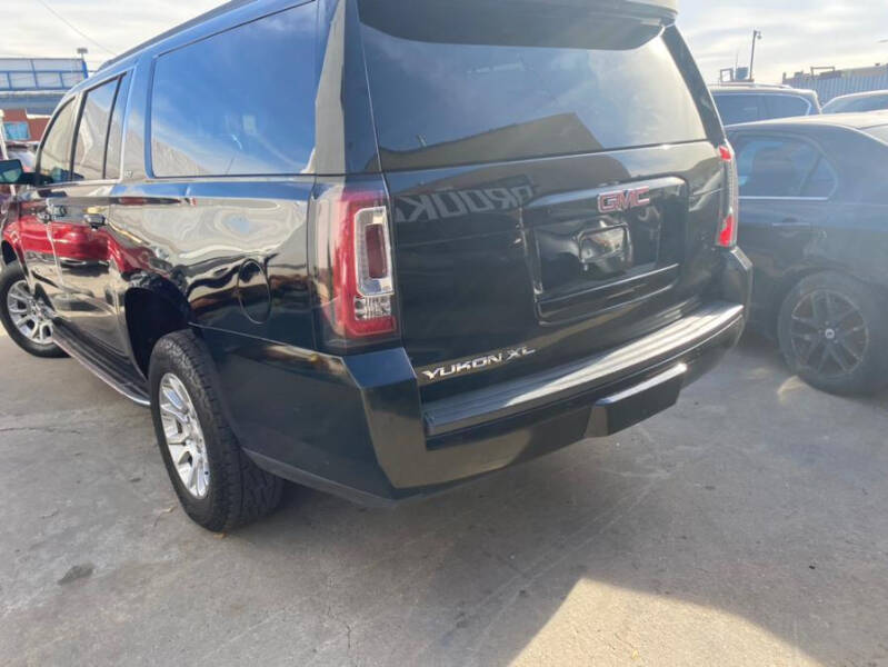 2016 GMC Yukon XL SLT