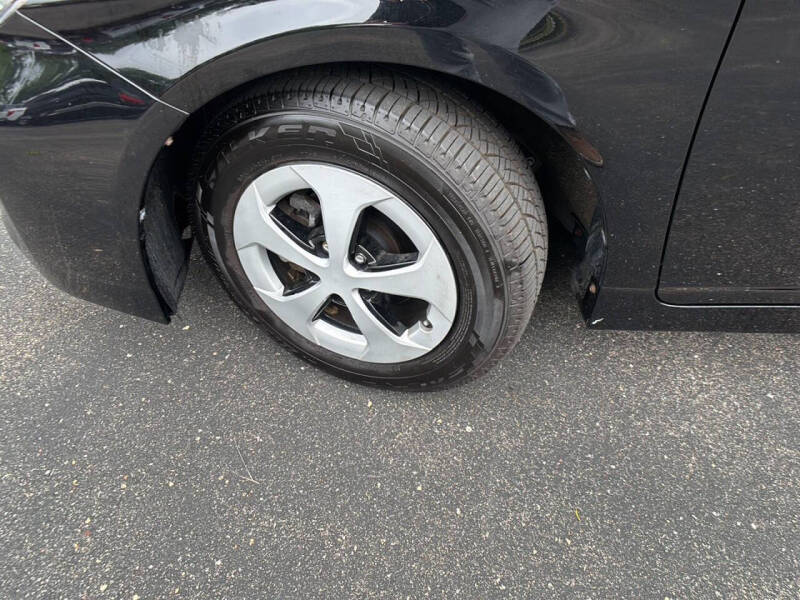 2013 Toyota Prius Two