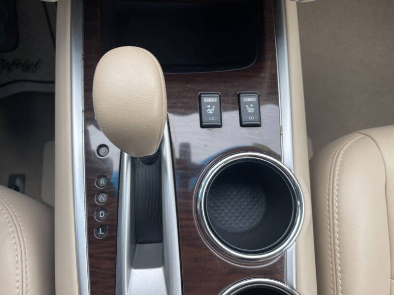 2015 Nissan Pathfinder SL