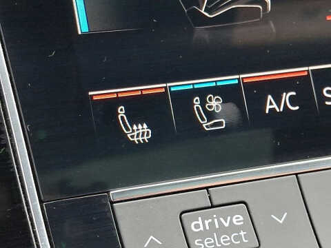 2021 Audi Q8 quattro Premium Plus 55 TFSI