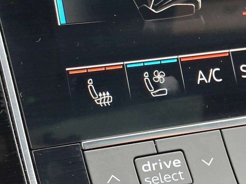 2021 Audi Q8 quattro Premium Plus 55 TFSI