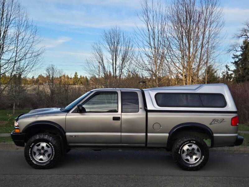 2000 Chevrolet S-10 LS Extended Cab Stepside 4WD
