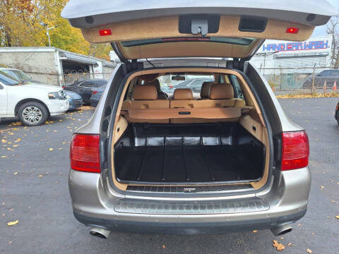 2004 Porsche Cayenne S