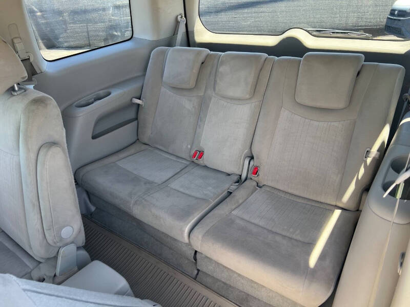 2017 Nissan Quest SV