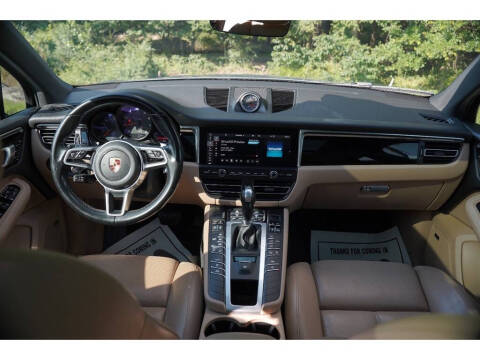 2020 Porsche Macan