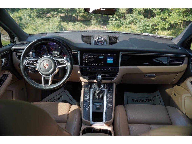 2020 Porsche Macan