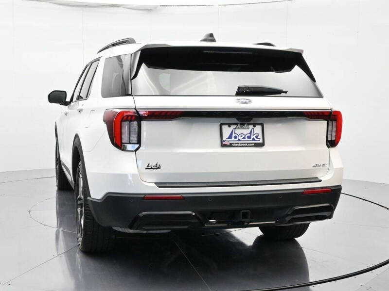 2025 Ford Explorer ST-Line