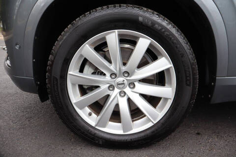 2018 Volvo XC90 T6 Momentum