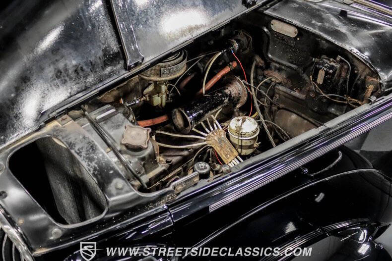 1938 Plymouth Deluxe