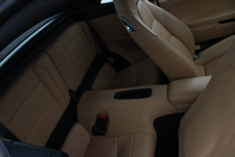 2018 Porsche 911 Carrera