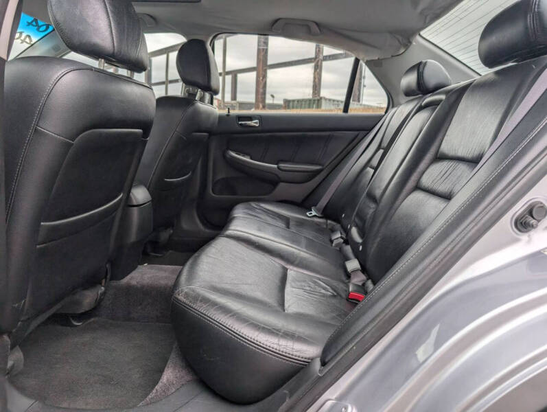 2004 Honda Accord EX V-6 w/Navi