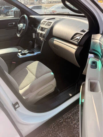 2015 Ford Explorer