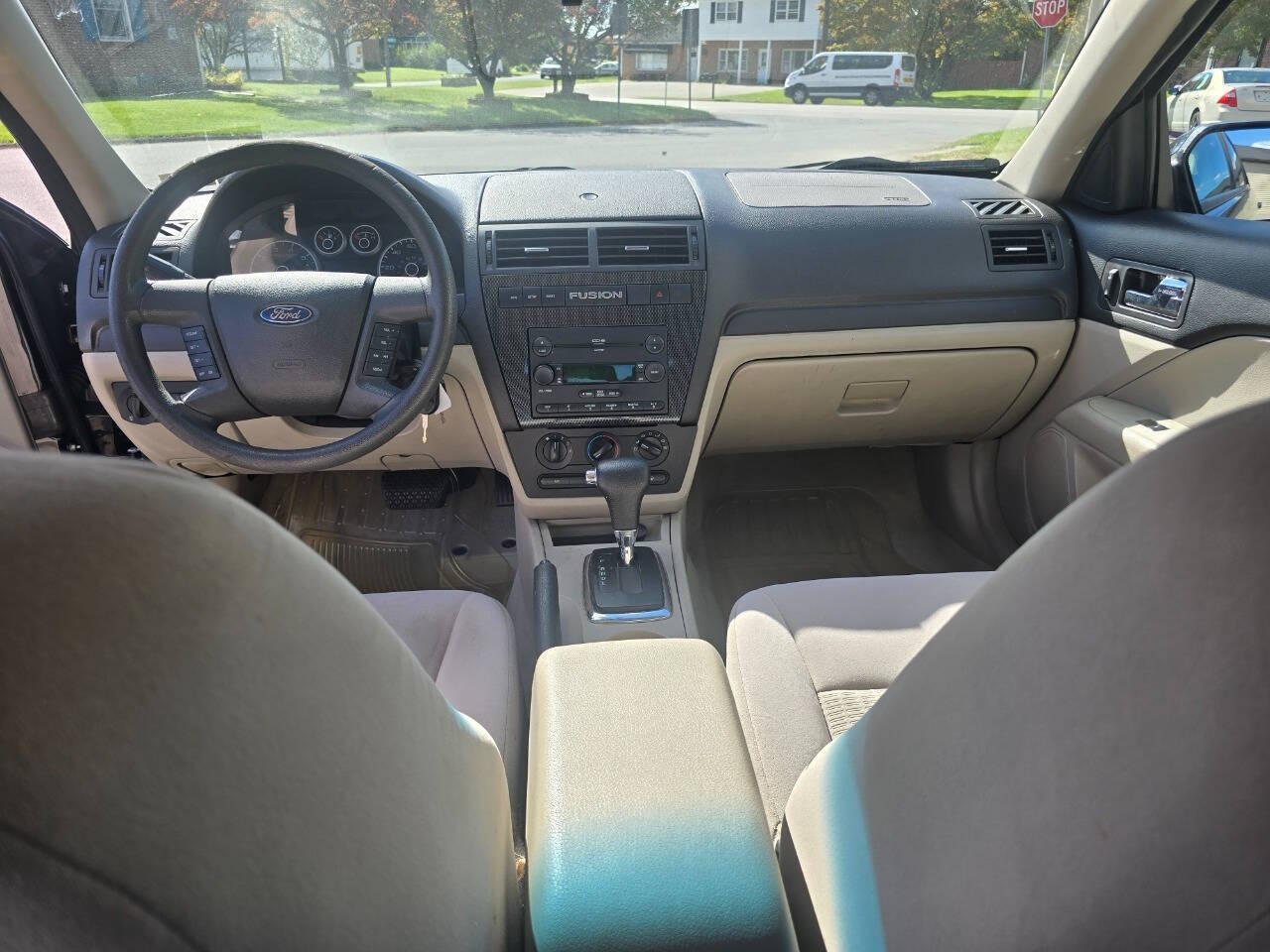 2006 Ford Fusion for sale at QUEENSGATE AUTO SALES in York, PA