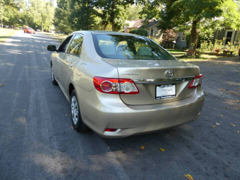 2012 Toyota Corolla LE