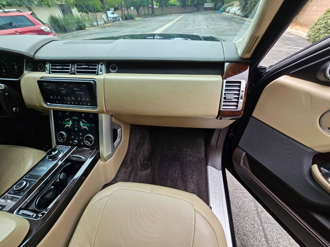 2020 Land Rover Range Rover 44