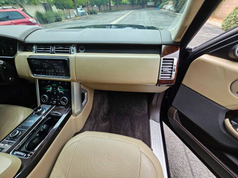2020 Land Rover Range Rover P525 HSE