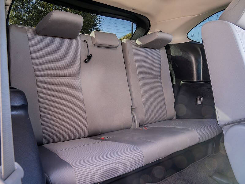 2020 Toyota Highlander LE