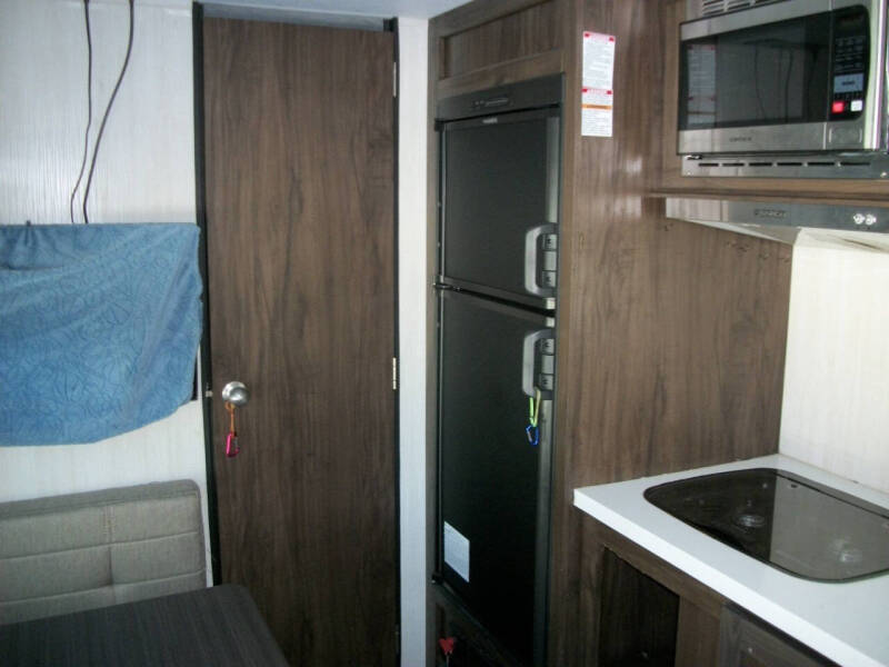 2020 Forest River  Cherokee Wolf Pup 16FQ