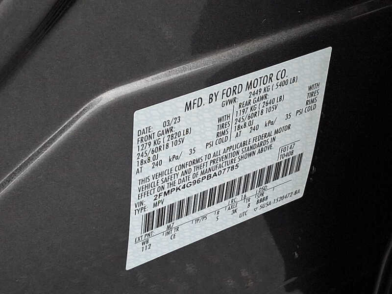 2023 Ford Edge SE