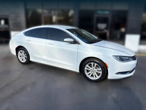 2017 Chrysler 200 Limited Platinum