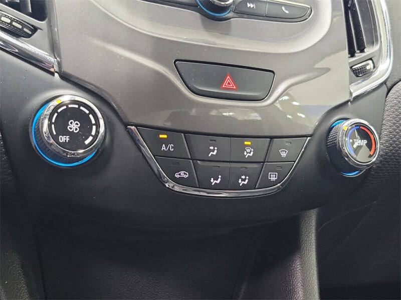 2017 Chevrolet Cruze LT Auto