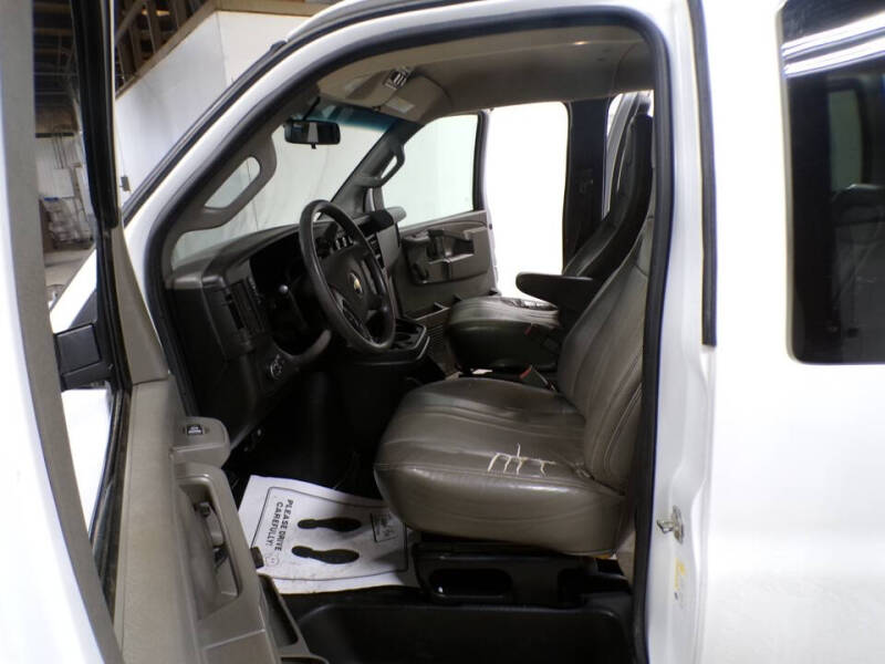 2021 Chevrolet Express LS 3500