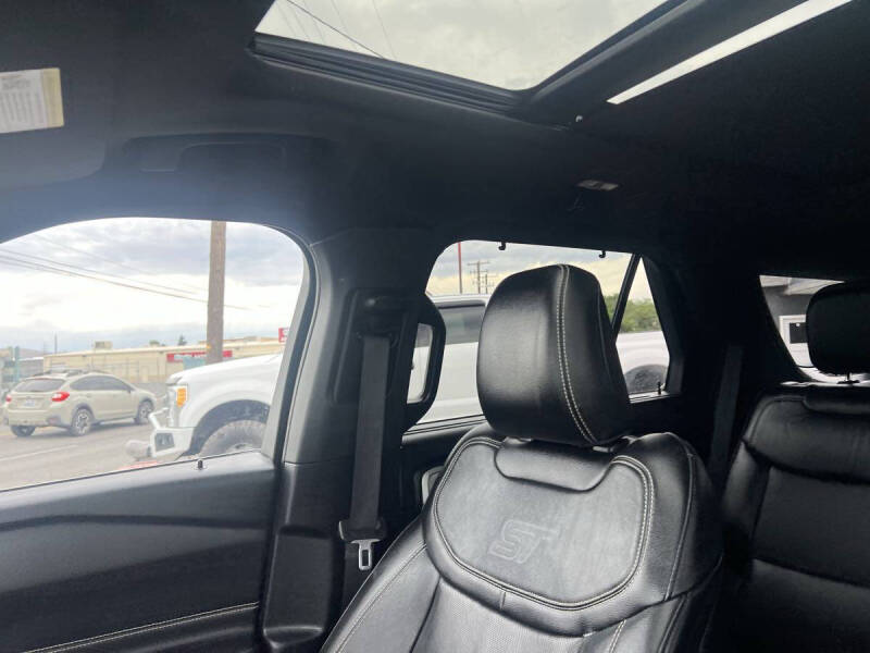2021 Ford Explorer ST