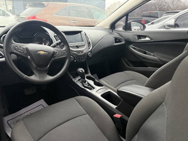 2017 Chevrolet Cruze LT Auto