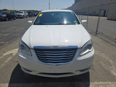 2014 Chrysler 200 LX