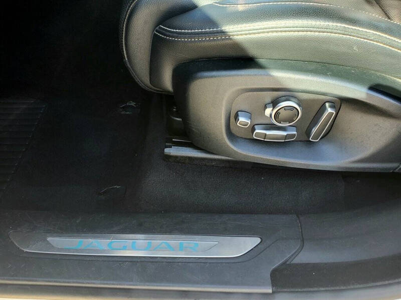 2019 Jaguar F-PACE S
